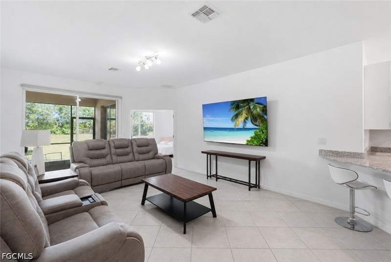 2 bedroom Attached at 1648 Alameda Dr, Orange Blossom Ranch, Naples — photo 4