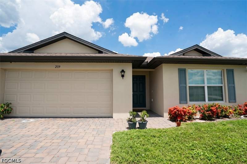 3 bedroom SingleFamilyResidence at 2119 NE 6th Pl, Cape Coral, Cape Coral — photo 2