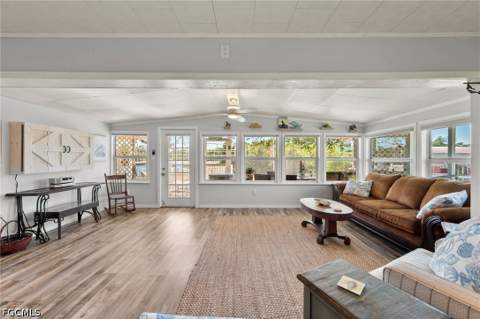204 Sun Cir, Fort Myers FL - photo 8 of 25