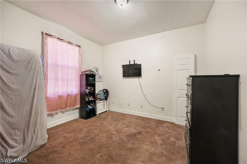 4 bedroom SingleFamilyResidence at 1896 Weldon Ave, Greenbriar, Lehigh Acres — photo 5