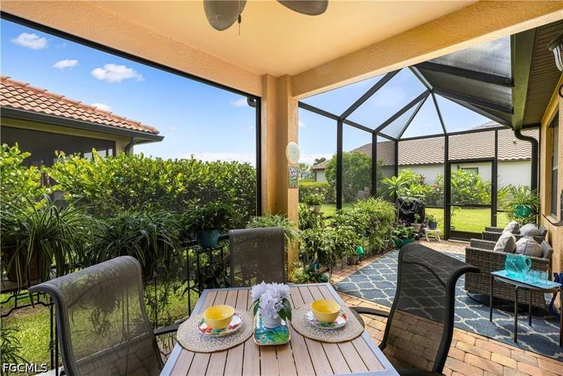 5 bedroom SingleFamilyResidence at 12926 Village Gate Ct, Daniels Preserve, Fort Myers — photo 4