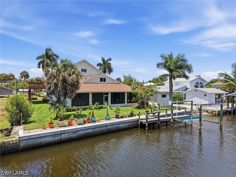 4 bedroom SingleFamilyResidence at 4837 Tarpon Ave, Imperial Shores, Bonita Springs — photo 3