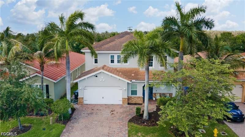 5 bedroom SingleFamilyResidence at 3861 King Williams St, Lindsford, Fort Myers — photo 3