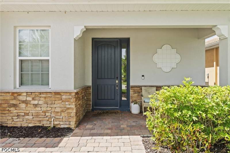5 bedroom SingleFamilyResidence at 3861 King Williams St, Lindsford, Fort Myers — photo 4
