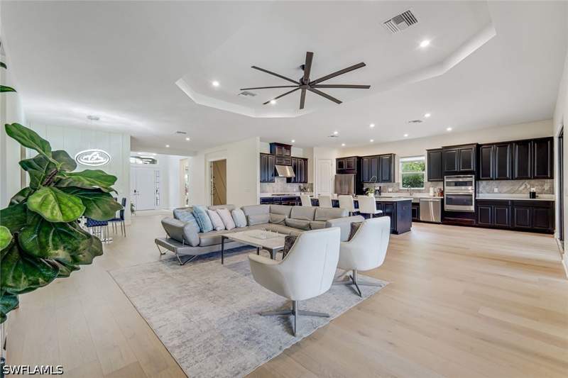 3 bedroom SingleFamilyResidence at 11110 Canal Grande Dr, Esplanade Lake Club, Fort Myers — photo 3