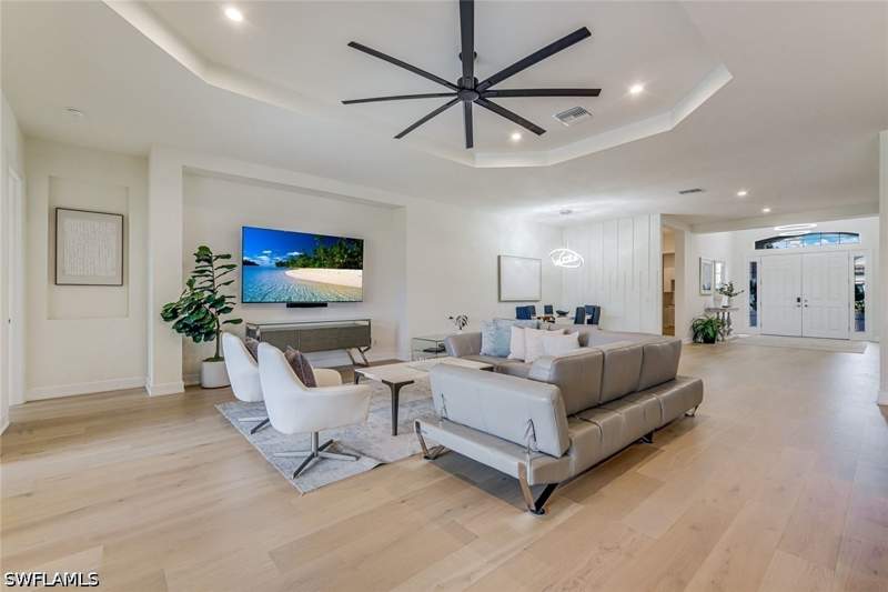 3 bedroom SingleFamilyResidence at 11110 Canal Grande Dr, Esplanade Lake Club, Fort Myers — photo 5