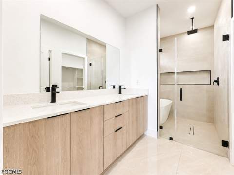 8022 Sunrise Cir, Labelle FL - photo 7 of 24