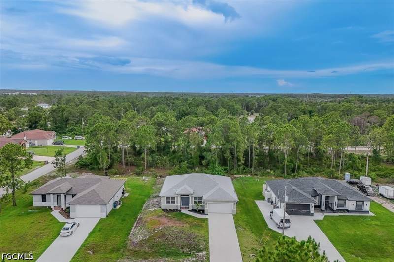 3 bedroom SingleFamilyResidence at 670 Nimitz Blvd, Lehigh Acres, Lehigh Acres — photo 4