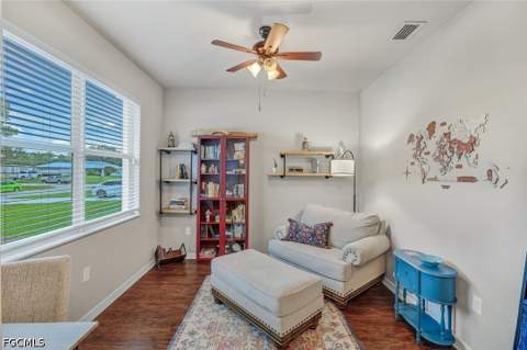 670 Nimitz Blvd, Lehigh Acres FL - photo 8 of 37