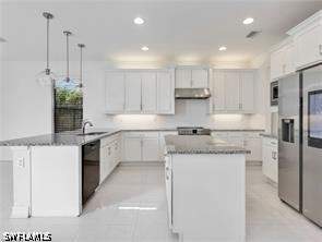 10008 Chesapeake Bay Dr, Fort Myers FL - photo 11 of 44