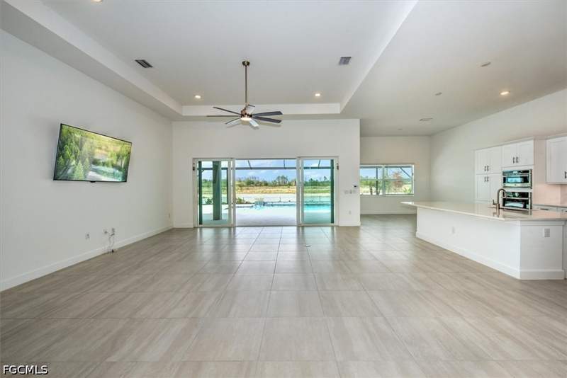 3 bedroom SingleFamilyResidence at 17211 Blue Sapphire Dr, Wildblue, Fort Myers — photo 5