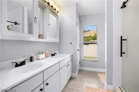 15633 Beachcomber Ave, Fort Myers FL - photo 12 of 20