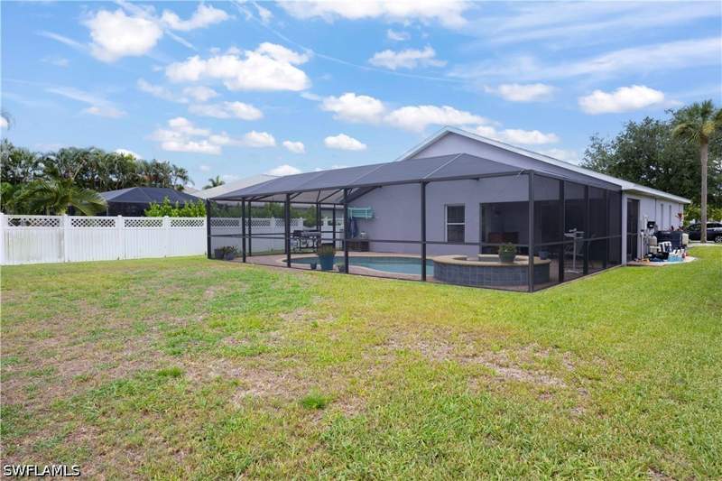 3 bedroom SingleFamilyResidence at 15633 Beachcomber Ave, Beachwalk Isles, Fort Myers — photo 4