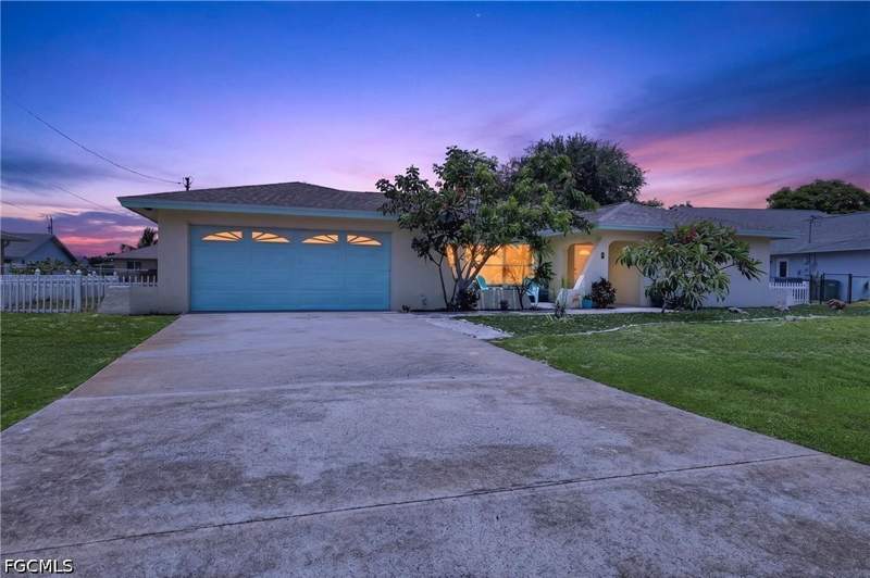 4 bedroom SingleFamilyResidence at 3937 SE 9th Ct, Cape Coral, Cape Coral — photo 2
