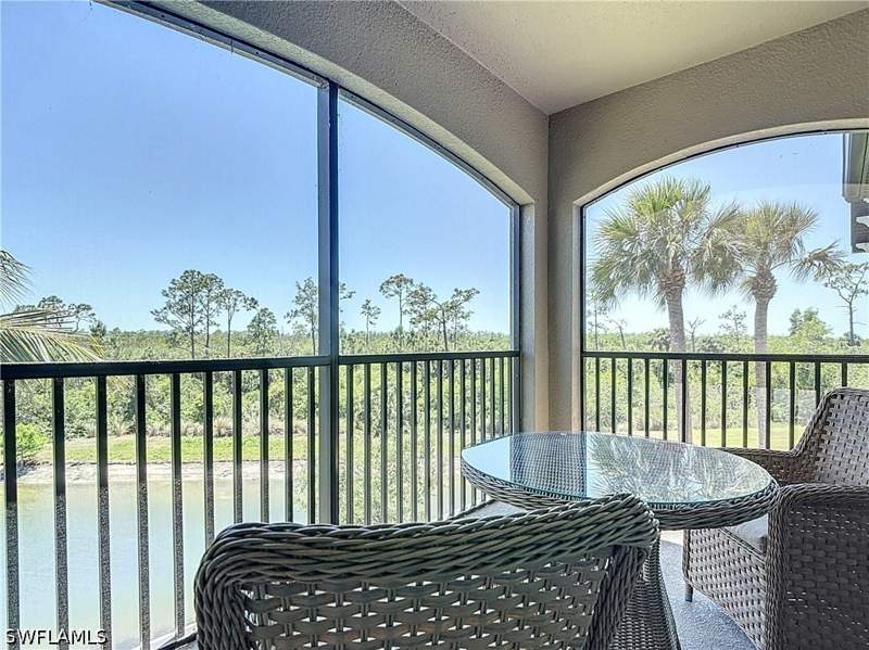 2 bedroom Condominium at 9830 Giaveno Cir 1637, Giaveno, Naples — photo 2