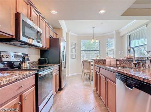 9830 Giaveno Cir 1637, Naples FL - photo 6 of 35