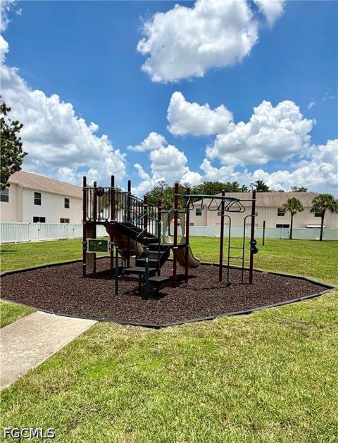 3618 Pine Oak Cir 105, Fort Myers FL - photo 22 of 24