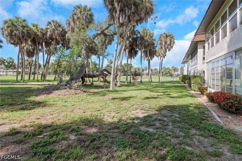 2 bedroom Condominium at 1723 Golf Club Dr 1, Greenwood Condo, North Fort Myers — photo 2