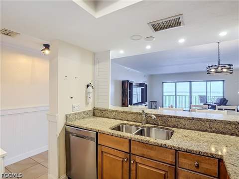 1901 Clifford St 1003, Fort Myers FL - photo 13 of 20