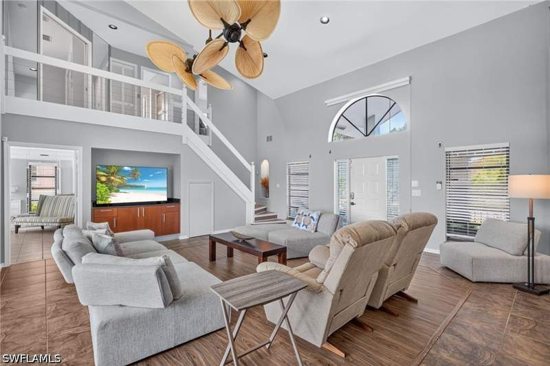 4 bedroom SingleFamilyResidence at 1124 Whiteheart Ct, Marco Island, Marco Island — photo 4