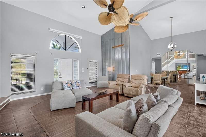 4 bedroom SingleFamilyResidence at 1124 Whiteheart Ct, Marco Island, Marco Island — photo 5