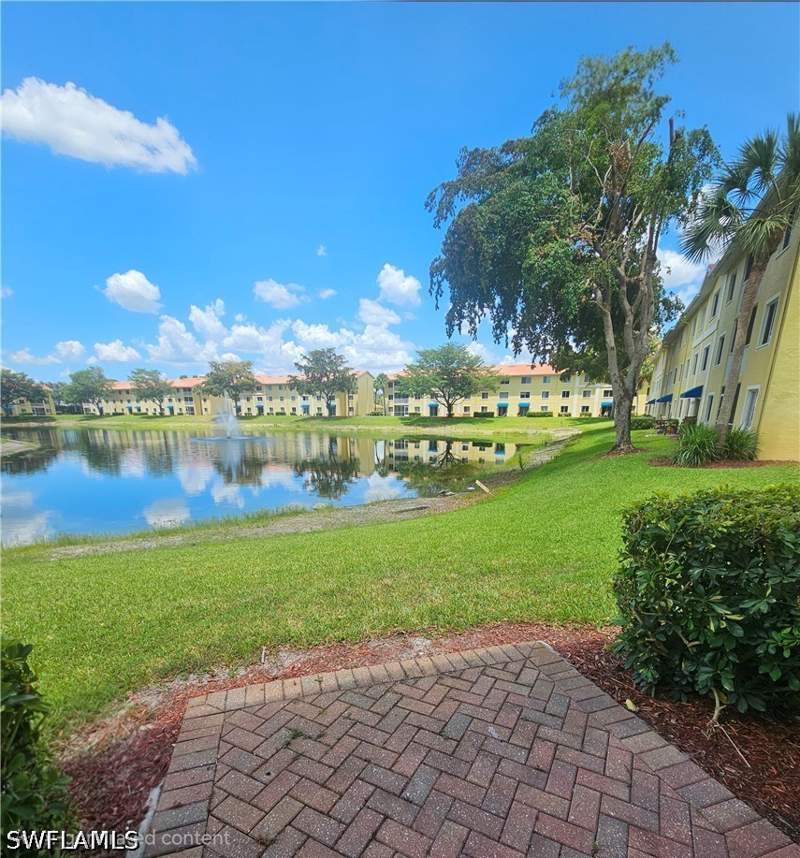 2 bedroom Condominium at 8284 Key Royal Cir 1312, Key Royal Condominiums, Naples — photo 4