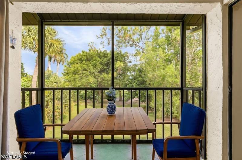 2 bedroom Condominium at 5857 Rattlesnake Hamm Rd 204, Augusta Woods, Naples — photo 3