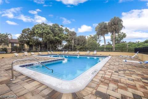 1400 Green Valley Cir 1002, Naples FL - photo 19 of 20