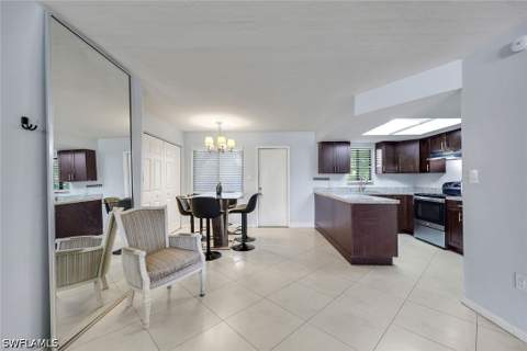 1400 Green Valley Cir 1002, Naples FL - photo 8 of 20