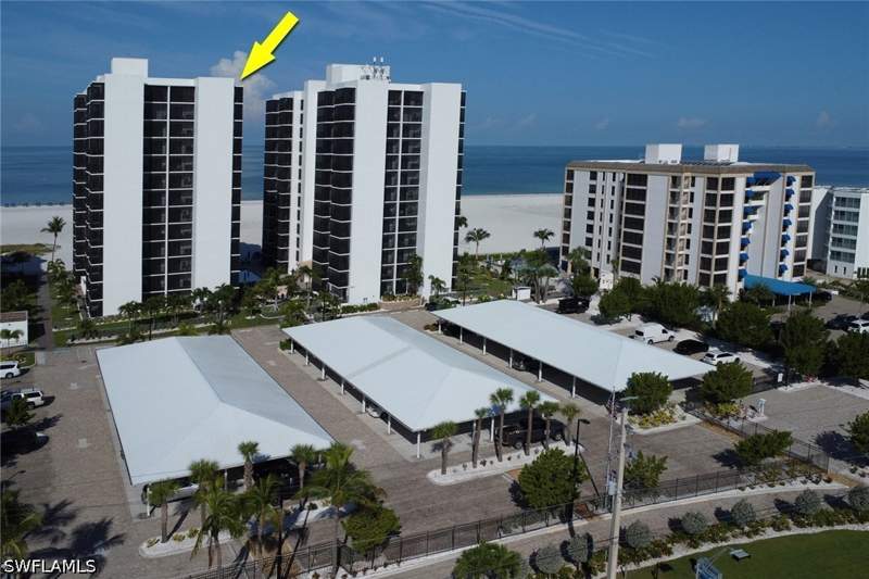 2 bedroom Condominium at 6612 Estero Blvd 301, Island Winds Condo, Fort Myers Beach — photo 4