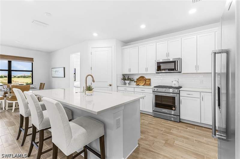 3 bedroom SingleFamilyResidence at 20163 Kingmont Dr, Verdana Village, Estero — photo 4