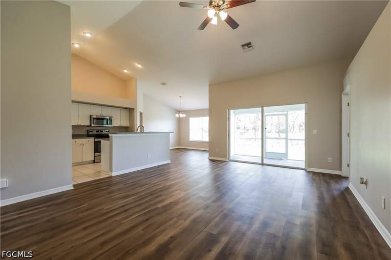 3 bedroom SingleFamilyResidence at 223 Beckley Dr, Lehigh Acres, Lehigh Acres — photo 3