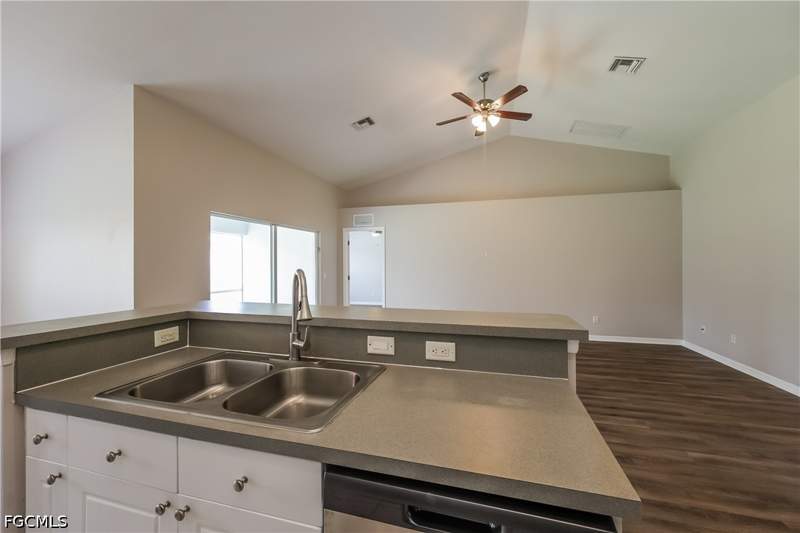 3 bedroom SingleFamilyResidence at 223 Beckley Dr, Lehigh Acres, Lehigh Acres — photo 5