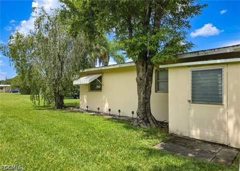 2214 Gladiola Dr, Lehigh Acres FL - photo 12 of 14