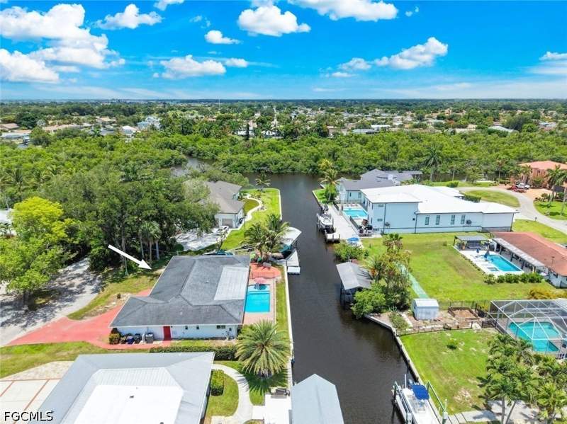 5 bedroom SingleFamilyResidence at 1040 Edgemere Dr, Edgemere Park, Fort Myers — photo 5