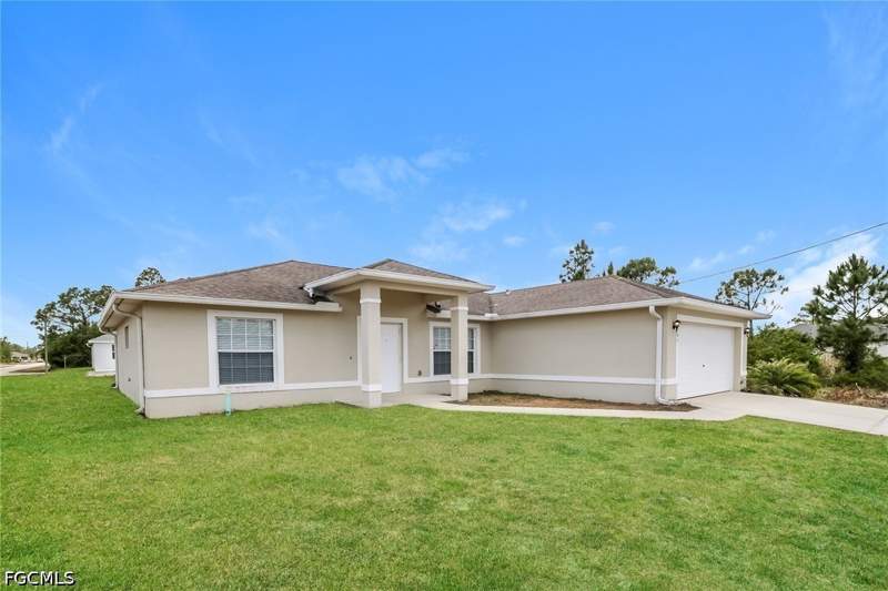 3 bedroom SingleFamilyResidence at 3201 42nd St SW, Lehigh Acres, Lehigh Acres — photo 2