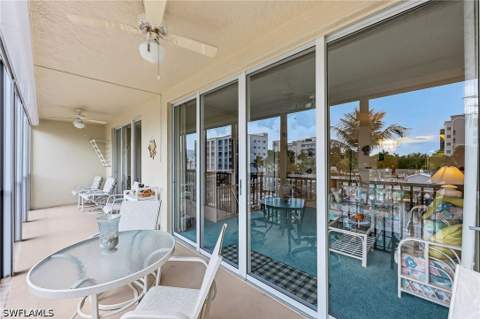 4421 Bay Beach Ln 623, Fort Myers Beach FL - photo 19 of 23