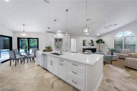 235 Silverado Dr, Naples FL - photo 6 of 17