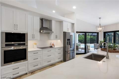 235 Silverado Dr, Naples FL - photo 7 of 17