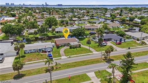 4430 Orange Grove Blvd, North Fort Myers FL - photo 6 of 35