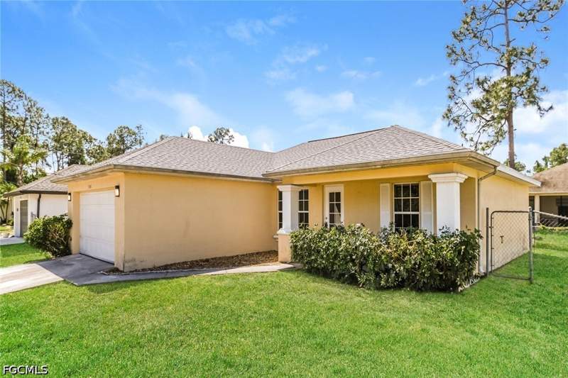 3 bedroom SingleFamilyResidence at 5545 Beck St, Lehigh Acres, Lehigh Acres — photo 2
