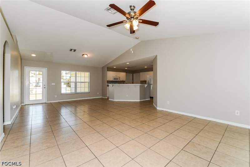 3 bedroom SingleFamilyResidence at 5545 Beck St, Lehigh Acres, Lehigh Acres — photo 3