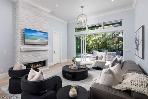2036 Laguna Way, Naples FL - photo 10 of 50