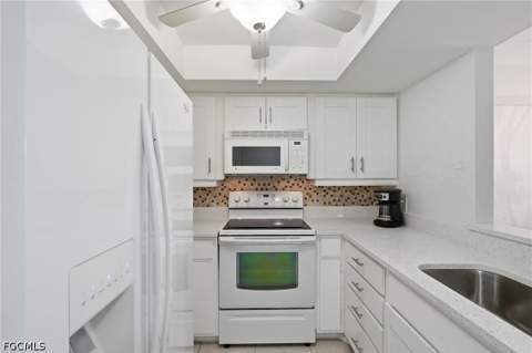 13240 White Marsh Ln 8, Fort Myers FL - photo 12 of 33