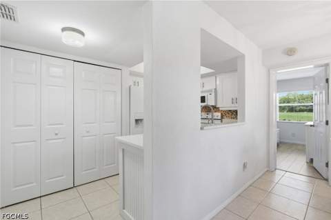 13240 White Marsh Ln 8, Fort Myers FL - photo 13 of 33