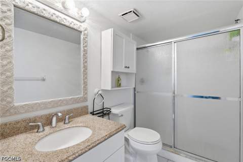 13240 White Marsh Ln 8, Fort Myers FL - photo 17 of 33