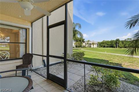 13240 White Marsh Ln 8, Fort Myers FL - photo 22 of 33