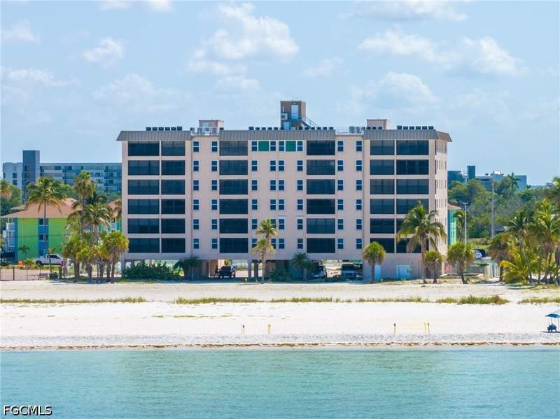 2 bedroom Condominium at 7700 Estero Blvd 402, Eden House Condo, Fort Myers Beach — photo 2