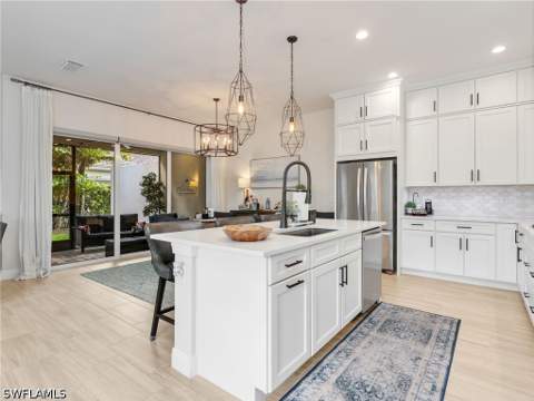 8958 Saint Lucia Dr, Naples FL - photo 8 of 47