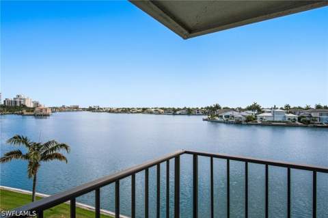 3400 Gulf Shore Blvd N L8, Naples FL - photo 24 of 48